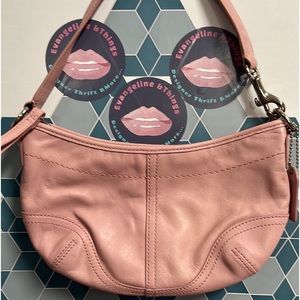 Small shoulder leather satchel in rose petal pink❤️